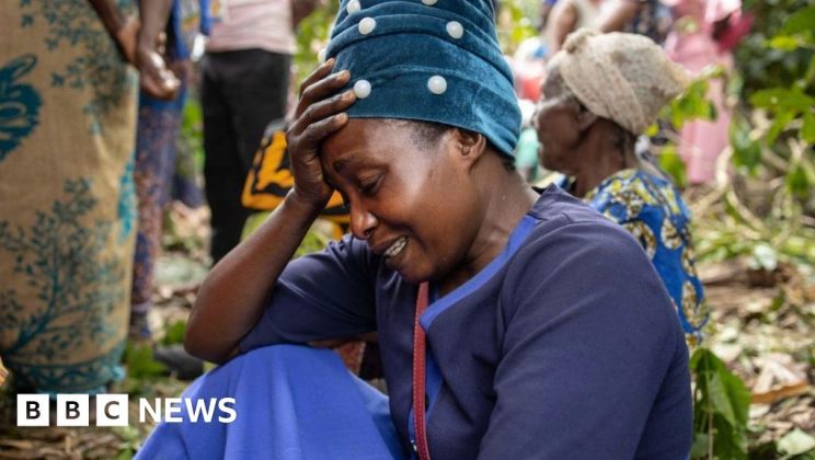 DESGARRADOR: Estudiantes cristianos cantaron alabanzas mientras eran ejecutados durante ataque extremista en Uganda